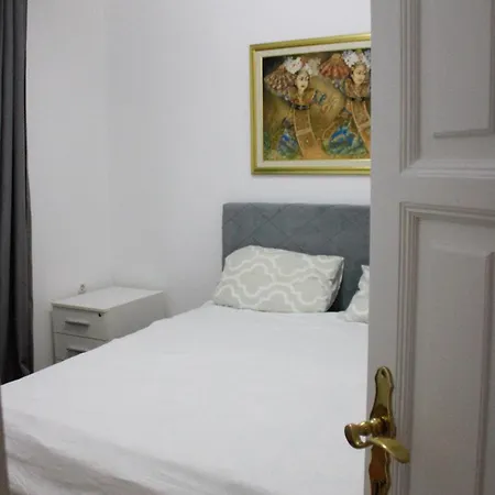 דירה Royal באניה לוקה